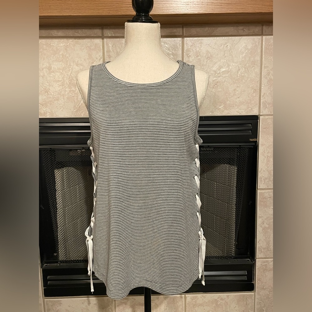 Gray & White Striped Tank Top by FIFTEEN TWENTY